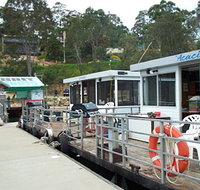 Clyde River Houseboats