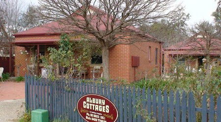 Albury Cottages - Australian Destinations 0
