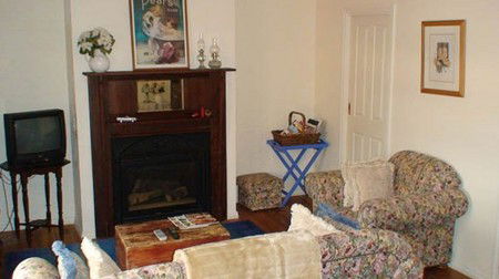 Albury Cottages - Australian Destinations 4