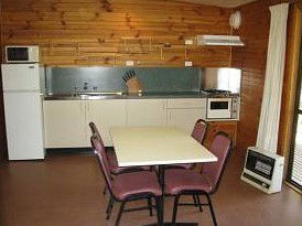 Anglers Reach Lakeside Village - Australian Destinations 0