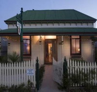 Emaroo Cottages - Australian Destinations
