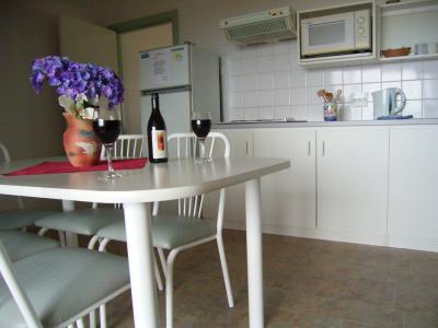 Augusta Hotel Motel - Australian Destinations 1