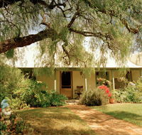 Rock of Ages Cottage Bed and Breakfast - Australian Destinations