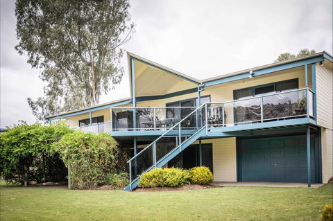 3077 Purnong - River  Shack Rentals - Australian Destinations 0