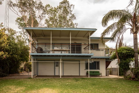 78  River Lane Mannum -River Shack Rentals - Australian Destinations 0