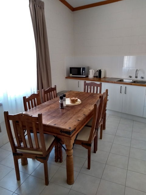 Adelaide Hills Birdwood Cottage - Australian Destinations 1
