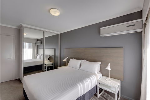Adina Apartment Hotel Sydney Surry Hills - Australian Destinations 2