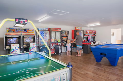 Dicky Beach Family Holiday Park - Australian Destinations 1