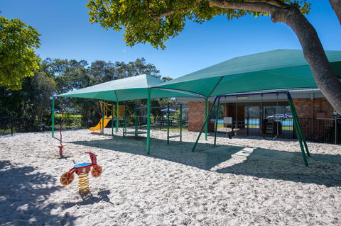 Dicky Beach Family Holiday Park - Australian Destinations 2