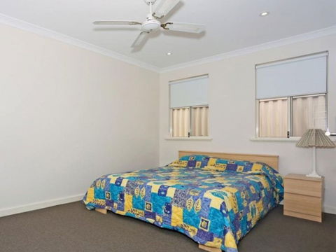 Falcon By The Bay - Australian Destinations 2