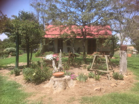 Red Hill Cottage - Australian Destinations 2