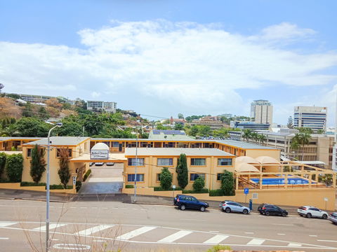 The Robert Towns - Australian Destinations 0