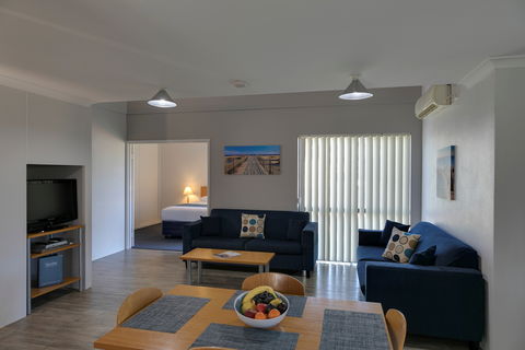 Amalfi Resort  Busselton - Australian Destinations 2