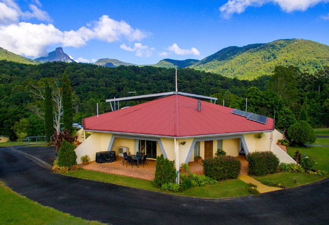 A View Of Mount Warning Bed And Breakfast - Australian Destinations 0