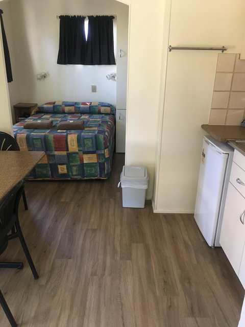 Bailey Bar Caravan Park - Australian Destinations 2