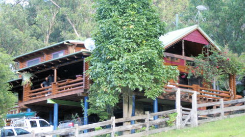 Bass Lodge - Australian Destinations 1
