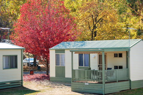 Beechworth Lake Sambell Caravan Park - Australian Destinations 2