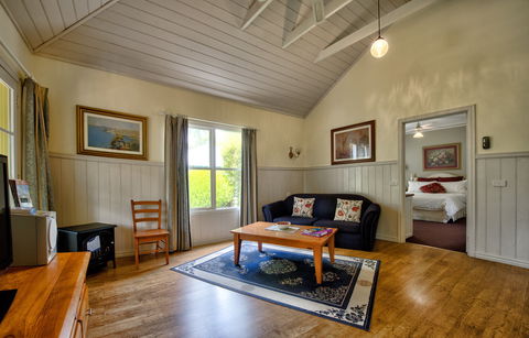 Bendigo Cottages Bed And Breakfast - Australian Destinations 1
