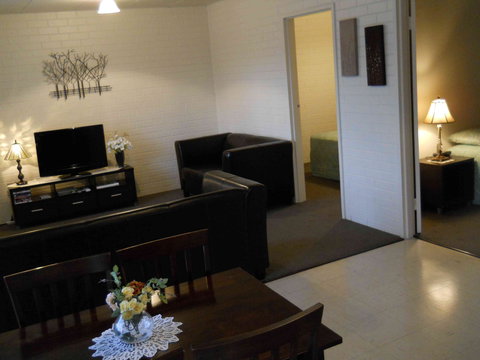 BJs Short Stay Apartments - Australian Destinations 0
