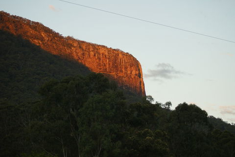 Cave Rock Cottages - Australian Destinations 1