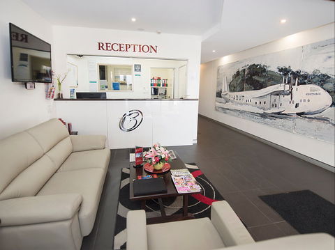 Curtis Central Apartments - Australian Destinations 1