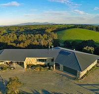 Eagle Rock Retreat - Australian Destinations