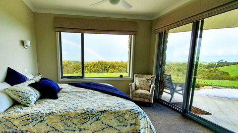 Eagle Rock Retreat - Australian Destinations 1