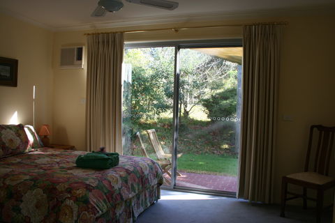 Goldsmith's In The Forest - Australian Destinations 1