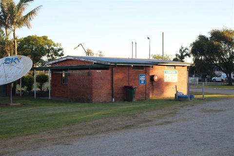 Grafton Greyhound Racing Club Caravan Park - Australian Destinations 0