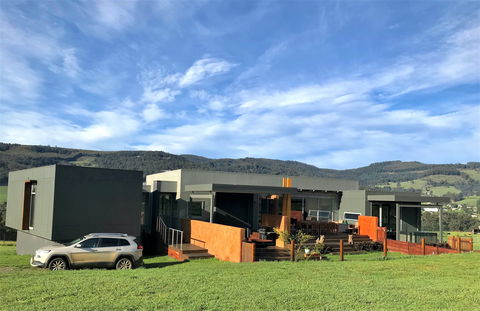 Highland Getaway Luxury Farm Stay B&B - Australian Destinations 0