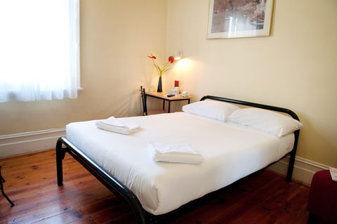 Hotel Claremont Guest House - Australian Destinations 1