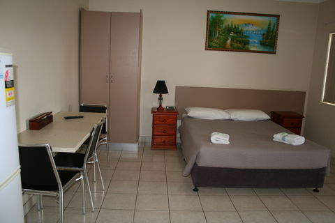 Molika Springs Motel Moree - Australian Destinations 2
