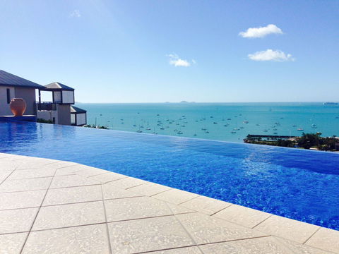 Pinnacles Resort - Australian Destinations 1