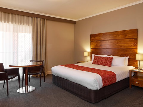 Quality Hotel Dickson - Australian Destinations 2
