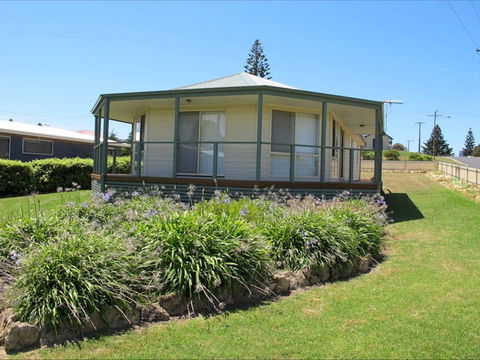 Sims Holiday Home - Australian Destinations 0