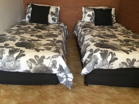 Star Hotel Accommodation - Australian Destinations 1