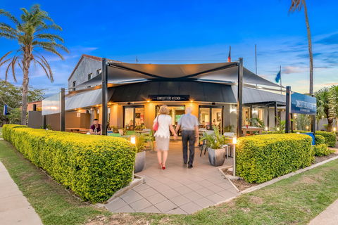 Sugar Country Motor Inn - Australian Destinations 1