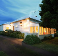 The Lonsdale Palms - Australian Destinations
