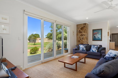 The Cutting - Australian Destinations 2