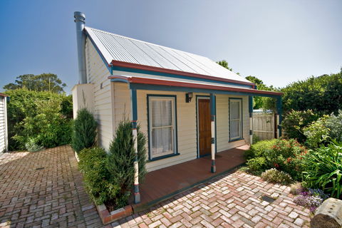Torquay 1903 Period Cottages - Australian Destinations 1