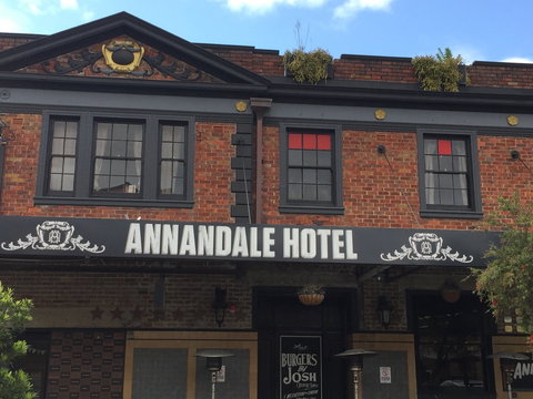 Annandale Hotel - Australian Destinations 0