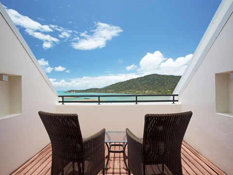 At Blue Horizon Resort - Australian Destinations 0