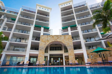 At Blue Horizon Resort - Australian Destinations 1
