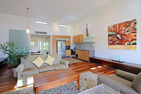 Beach Villa 17, East On Byron - Australian Destinations 0