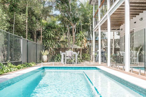 Beach Chalet - Australian Destinations 0