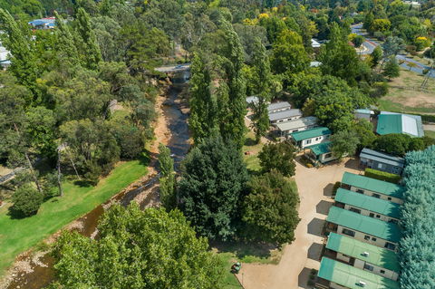Bright Riverside Holiday Park - Australian Destinations 0