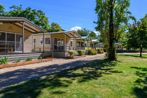 Bright Riverside Holiday Park - Australian Destinations 2