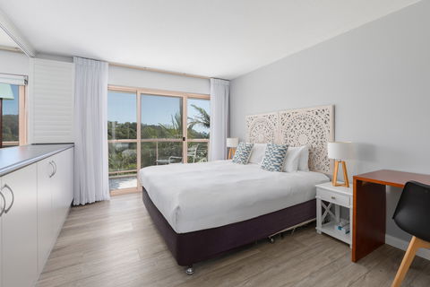 Charlesworth Bay Beach Resort - Australian Destinations 0