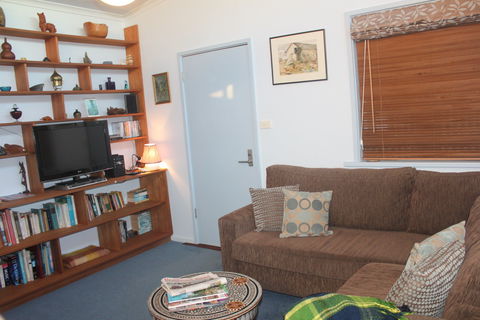 Clyde Cottage - Australian Destinations 2