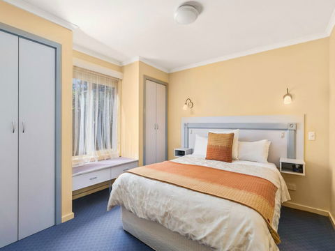 Cottages For Two - Australian Destinations 1